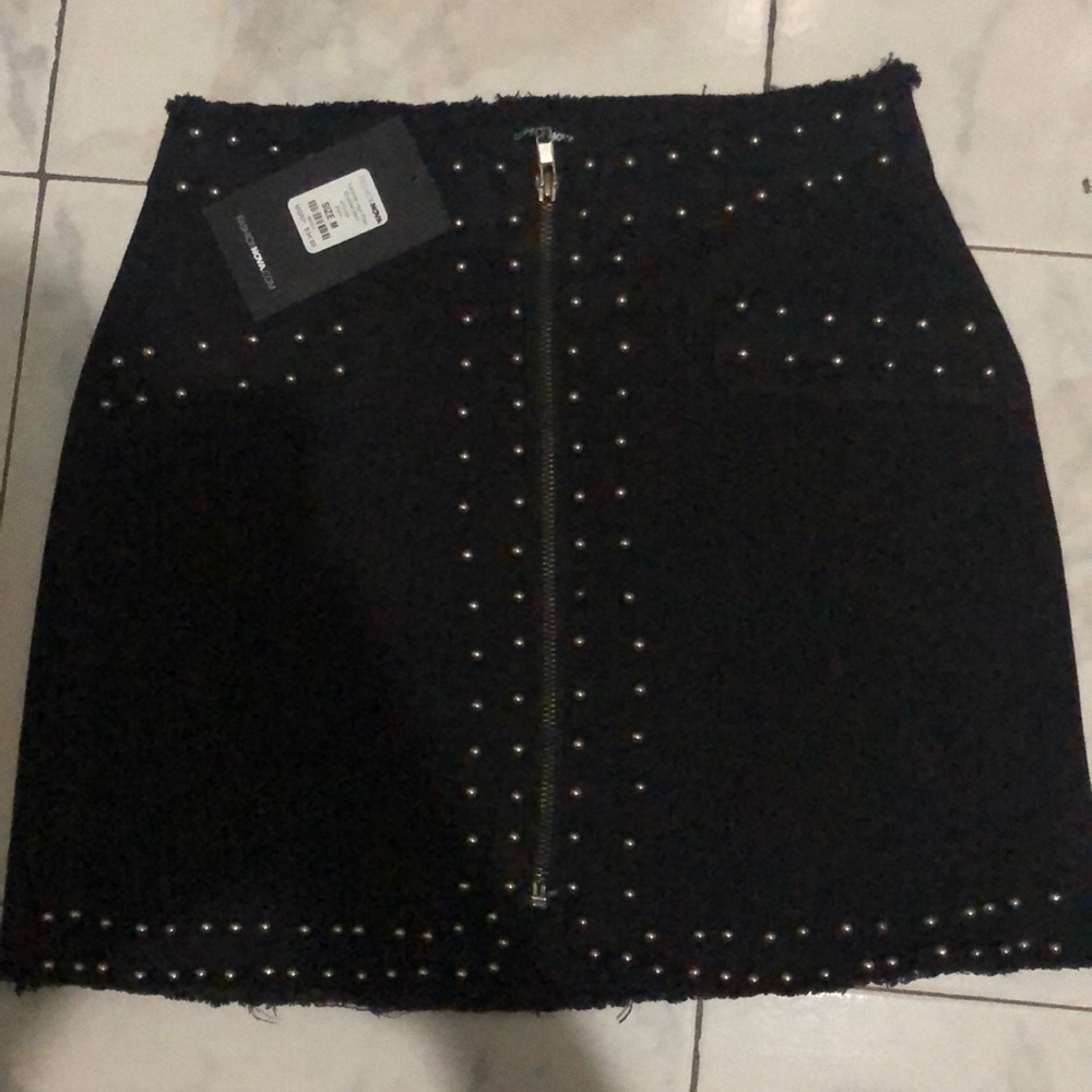 Black skirt